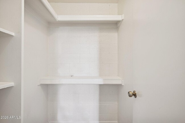 Building Photo - 9001 W Elm St