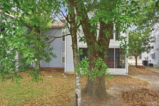 Building Photo - 2813 Langley Ave