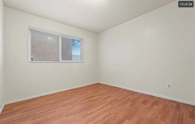 Building Photo - 1071 May Ln