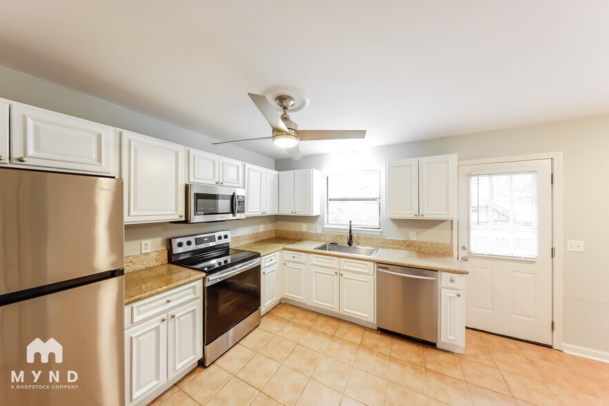 Building Photo - 5217 Starlite Dr
