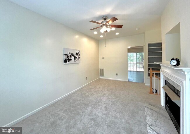 Building Photo - 12518 Heykens Ln