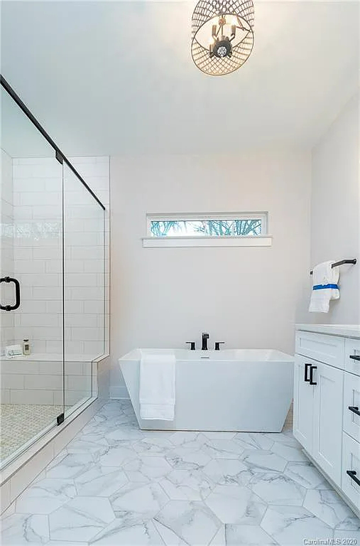 Building Photo - Luxurious, Modern Farmhouse in Belmont wit...
