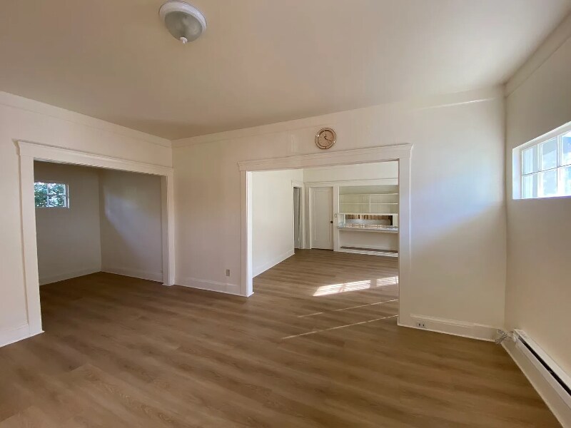 Building Photo - 2314 8th Ave
