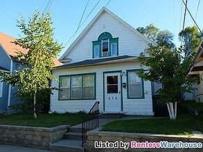 Building Photo - 614 NE 20th Ave