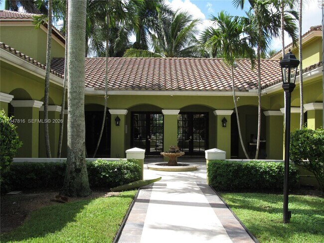 Building Photo - 2401 W Preserve Way