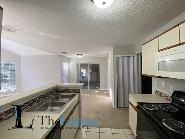 Building Photo - 610 Colorado Pl