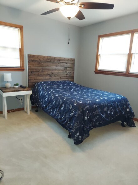 Room #1 - 2913 Hester Ln NW