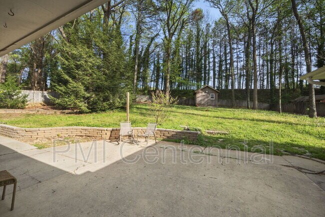 Building Photo - 2649 Homeland Dr