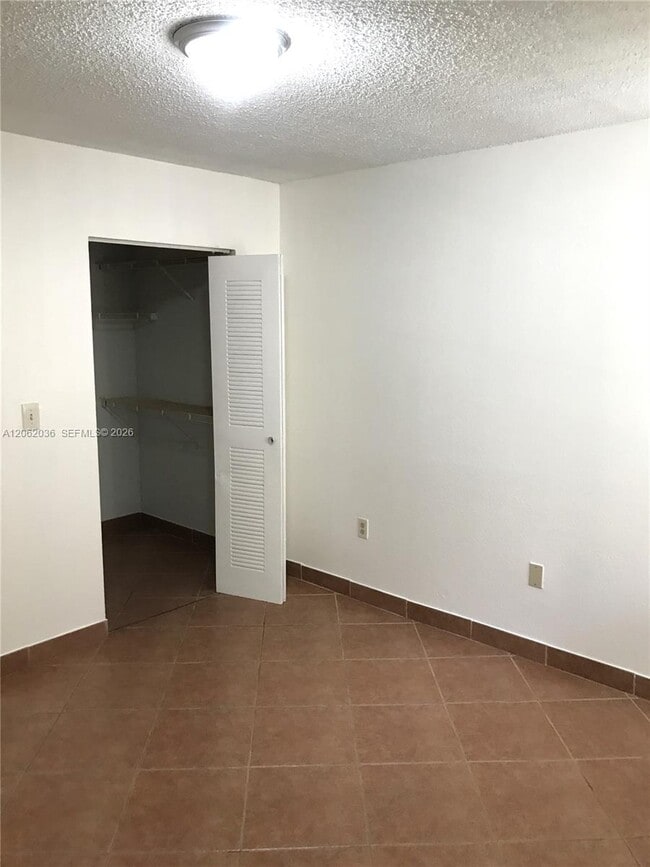 Building Photo - 2890 N Oakland Forest Dr