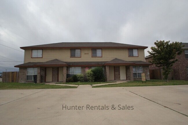 Building Photo - Don't Miss Out!