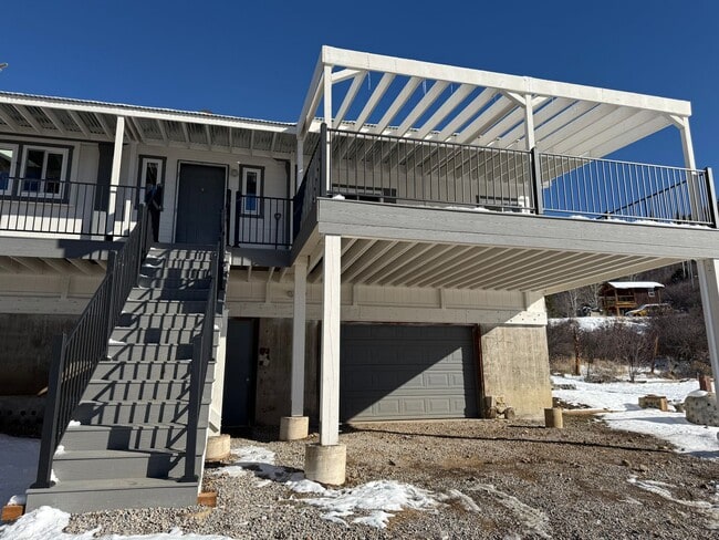 Building Photo - Beautiful mountain home now available in Kamas, UT