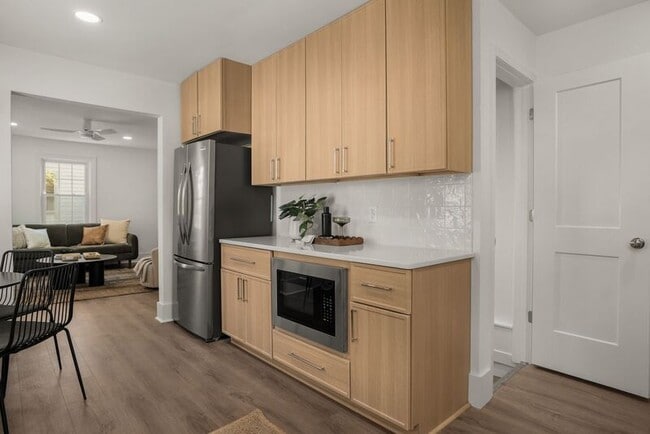 Building Photo - 1326 Ardee Ave