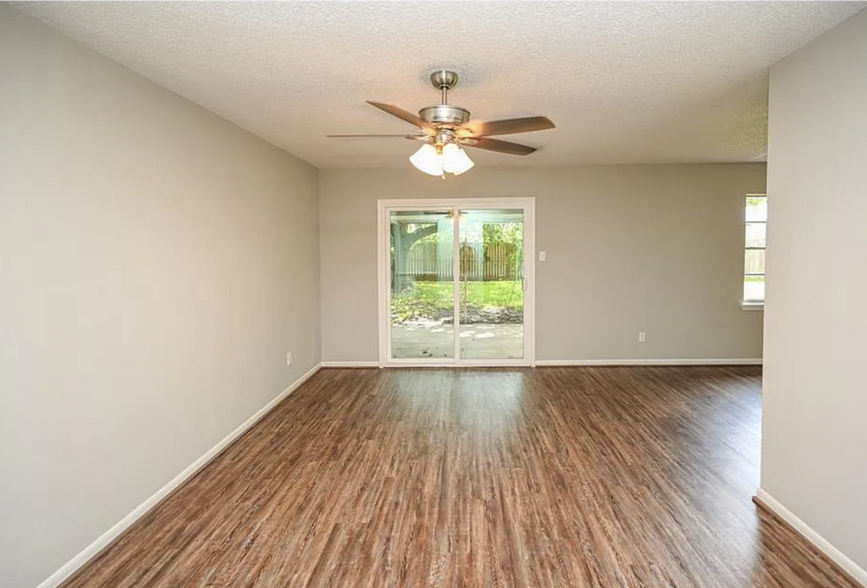 Building Photo - 1507 Bayou Dr