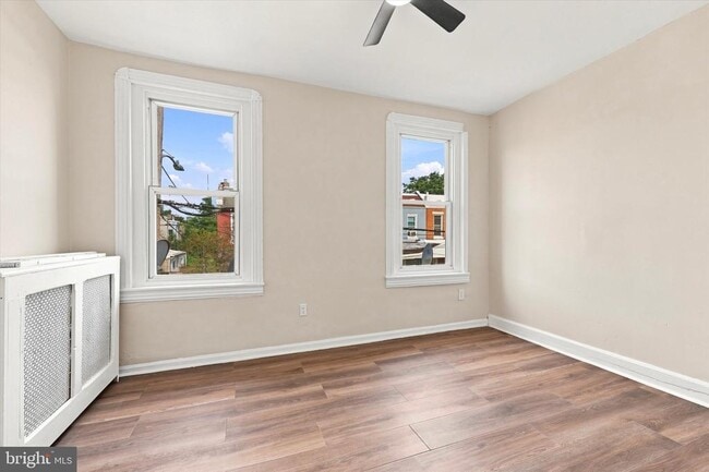 Building Photo - 1711 N Wilton St