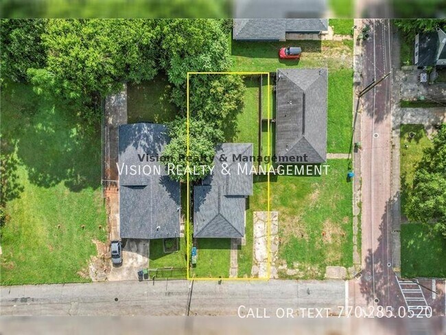 Building Photo - 1016 Linam Ave SE