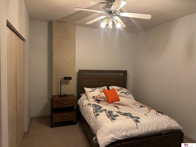 Building Photo - 312 S 16th St