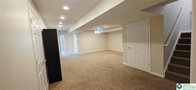 Building Photo - 3791 Knight Dr