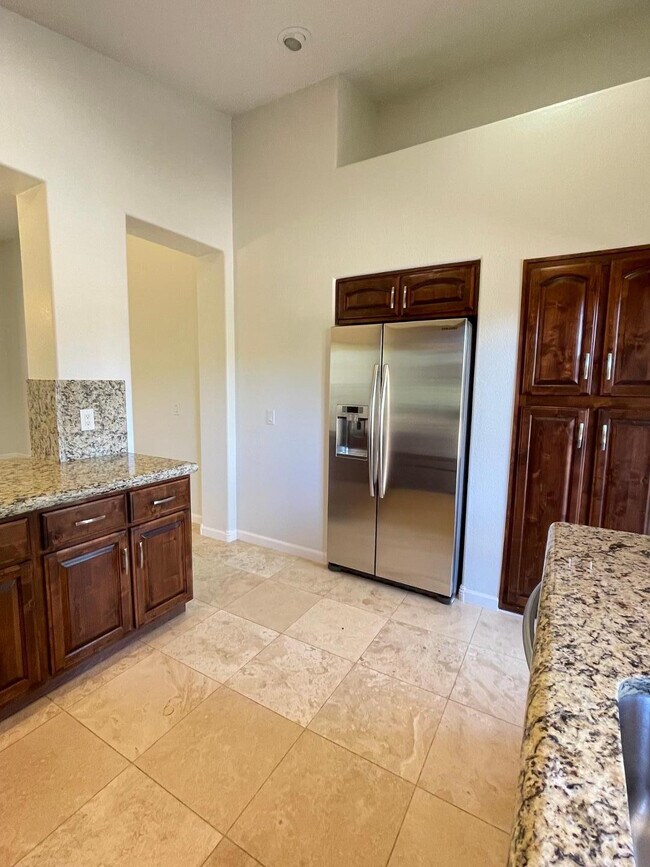 Building Photo - 3536 W Spirit Ln