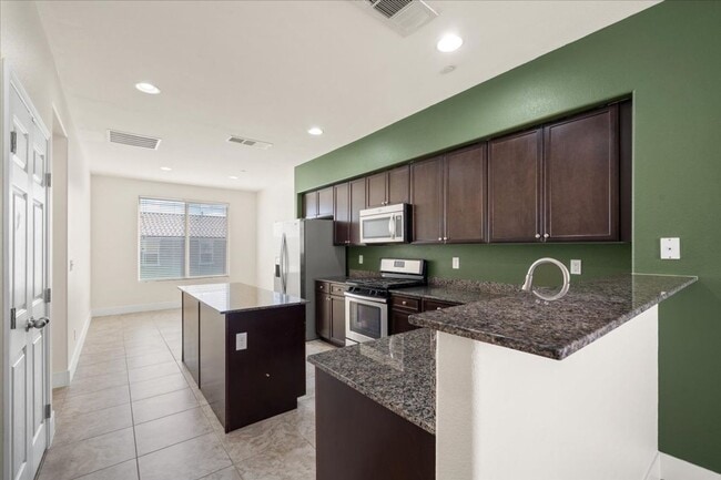 Building Photo - 4563 Townwall St