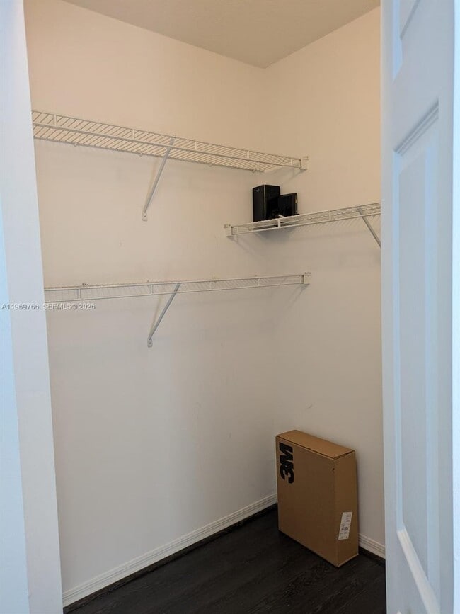 Building Photo - 6831 SW 44th St