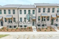 Building Photo - Elegant 4 Bedroom Townhome in Prime Location in Dorvaville