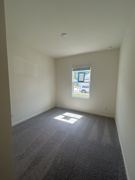 Building Photo - 155 Plantersfield Dr