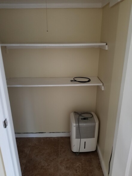 LARGE STORAGE CLOSET IN LIVING RM - 1715 Anderson St