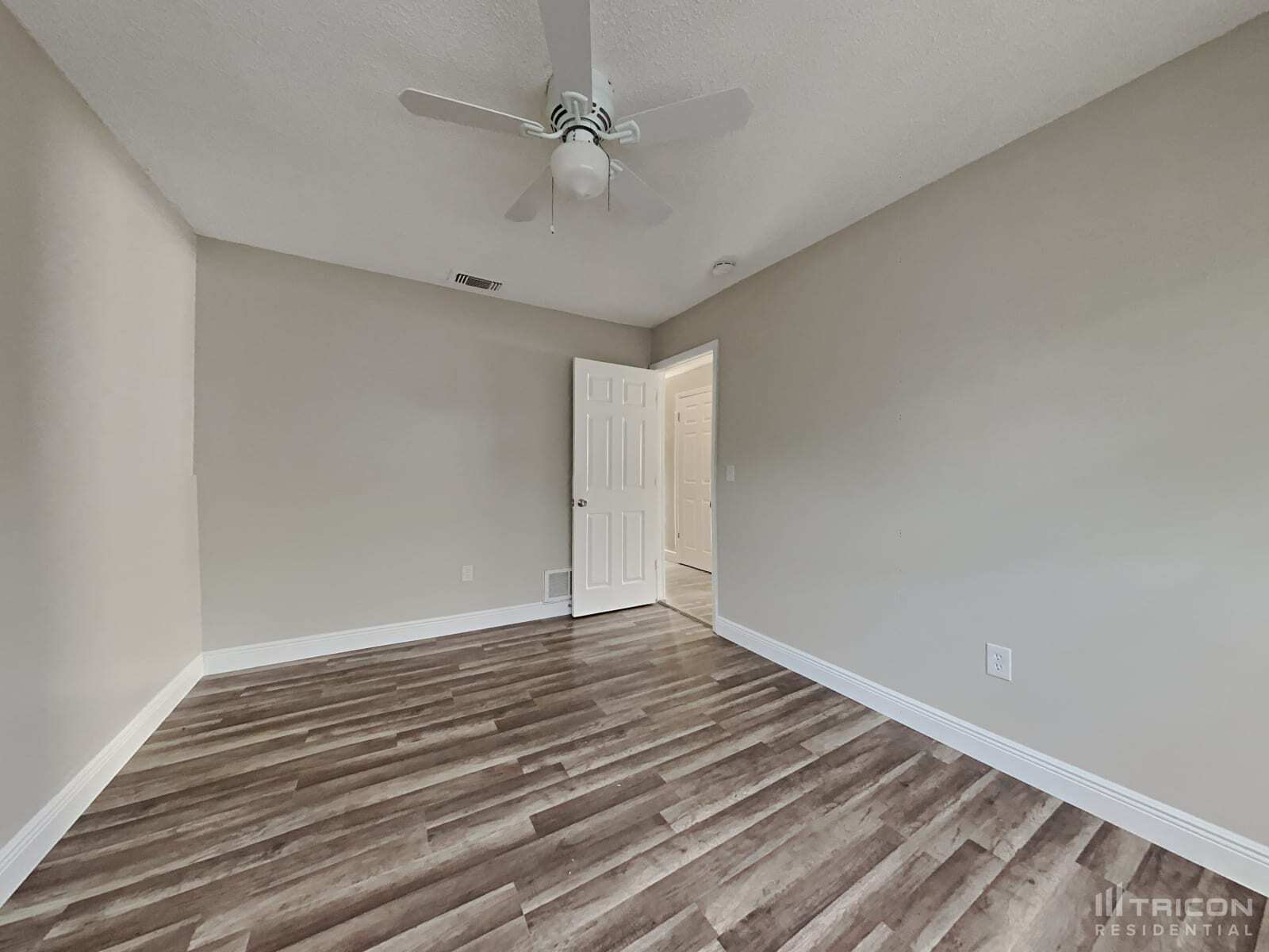 Building Photo - 13005 Willoughby Ln