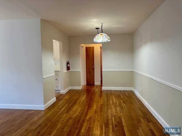 Building Photo - 1620 Valley St