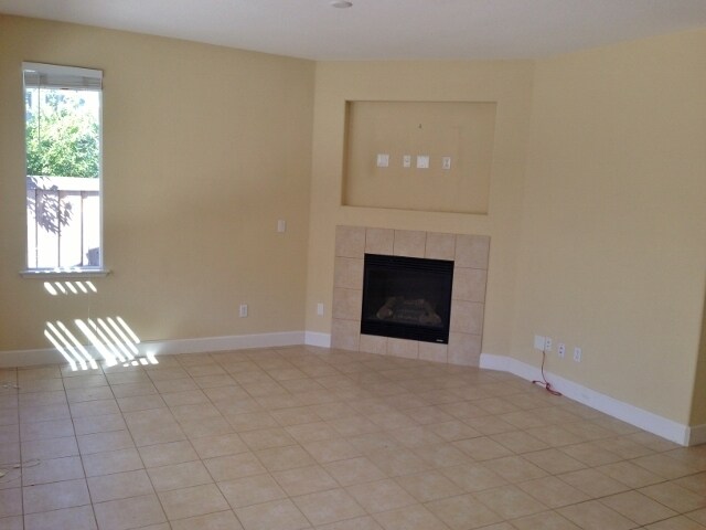 Building Photo - 3 BEDROOM VACAVILLE BEHIND KAISER HOSPITAL *STAR RENTALS