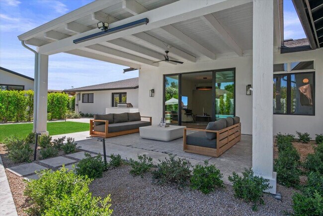 Building Photo - 3631 N 54th Ct