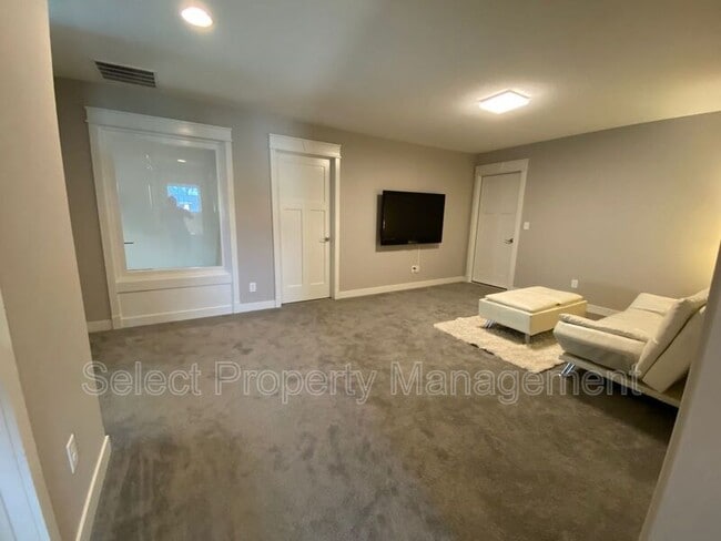 Building Photo - 12581 Berkhill Cv