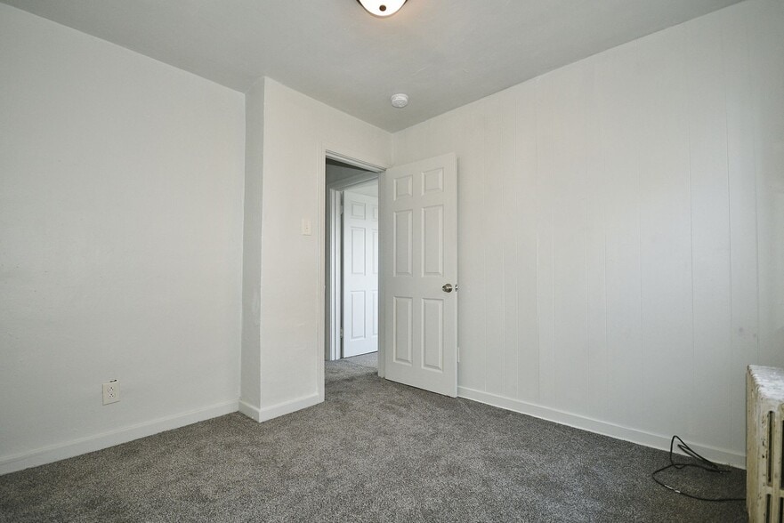 Building Photo - 2939 Freeland St
