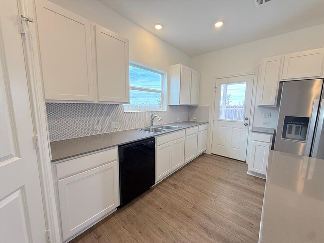 Building Photo - 224 Canley Lp