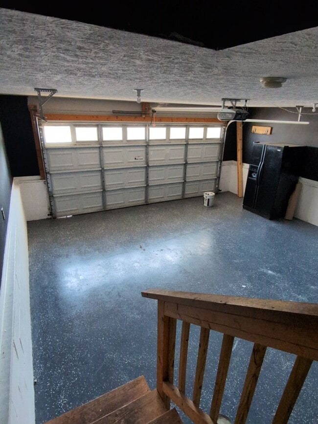 Building Photo - Adorable Ranch with a bonus room and half ...