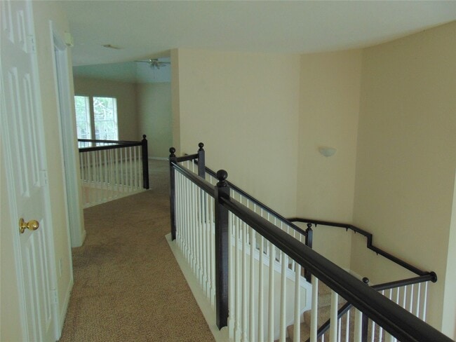 Building Photo - 1739 Lakewinds Dr