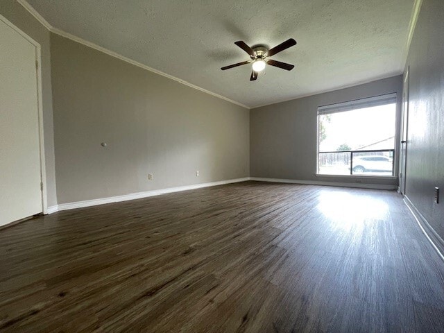 Building Photo - 2726 Mesquite Dr