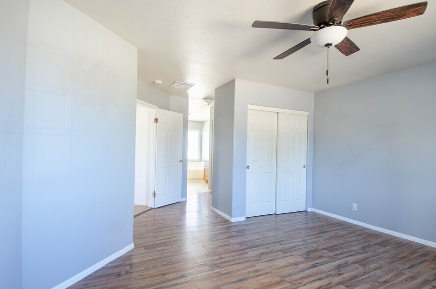 Building Photo - 72548 Sunnyslope Dr