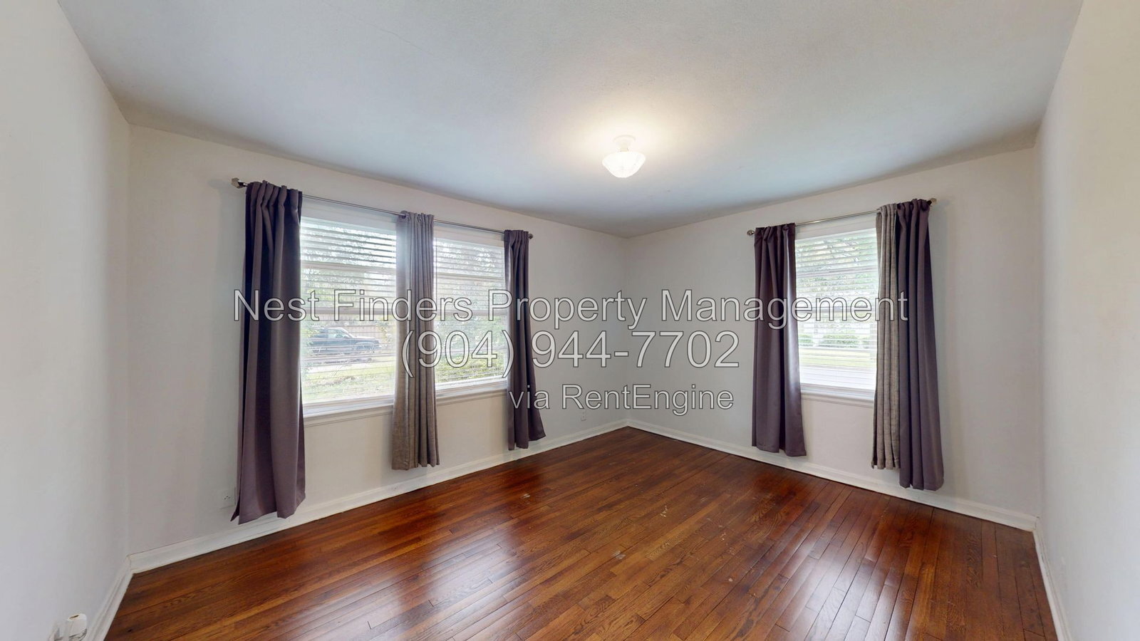 Building Photo - 1230 Lechlade St
