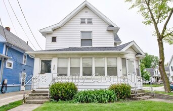 Building Photo - 1104 Nevada St
