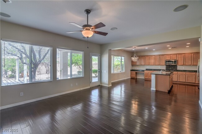 Building Photo - 2464 Sturrock Dr