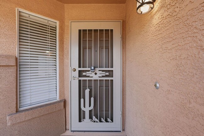 Building Photo - 3 Bedroom Home in Bridlewood!