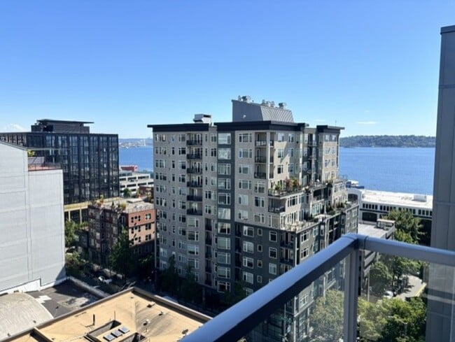 Building Photo - $2000.00 rent credit available, TOP FLOOR PENTHOUSE, Views Galore!!!