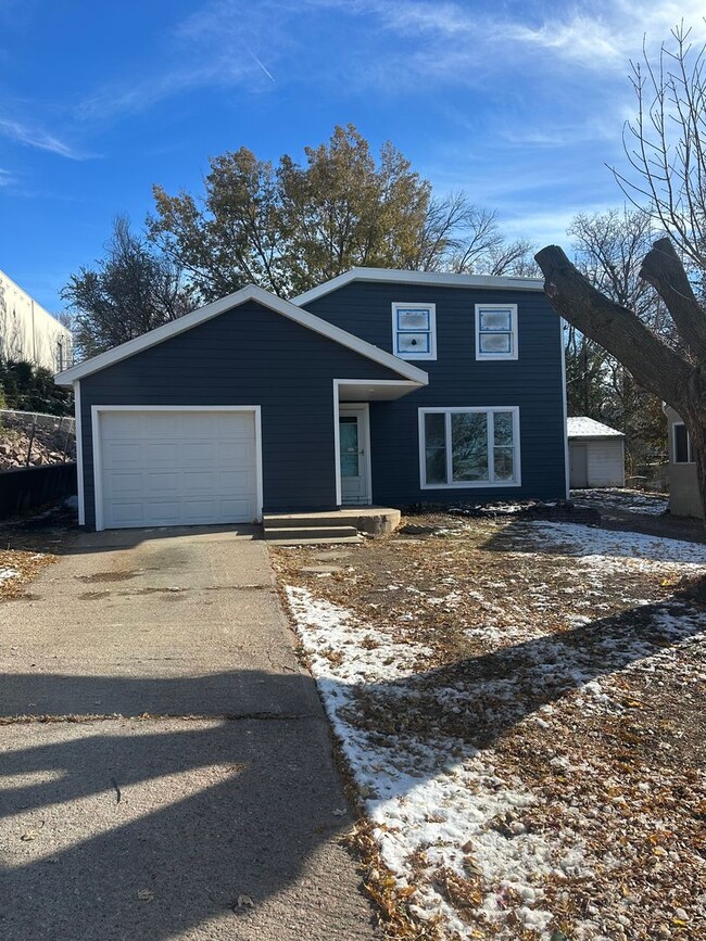 Primary Photo - Coming Soon! 3 bedroom 1 bath