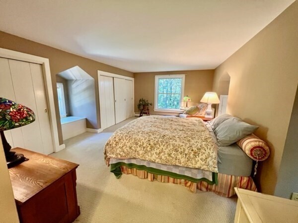 Building Photo - 376 Grove St