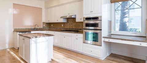 Building Photo - 6241 Crescent Park W
