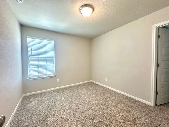 Building Photo - COMING SOON - MID MAY