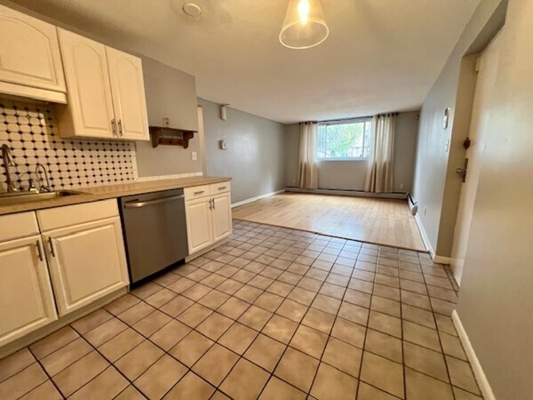 Building Photo - 2089 Dorchester Ave