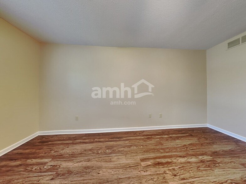 Building Photo - 1469 Dunwoodie Ct