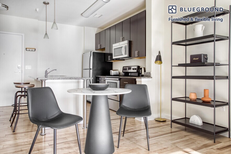 Building Photo - 360 H St NE